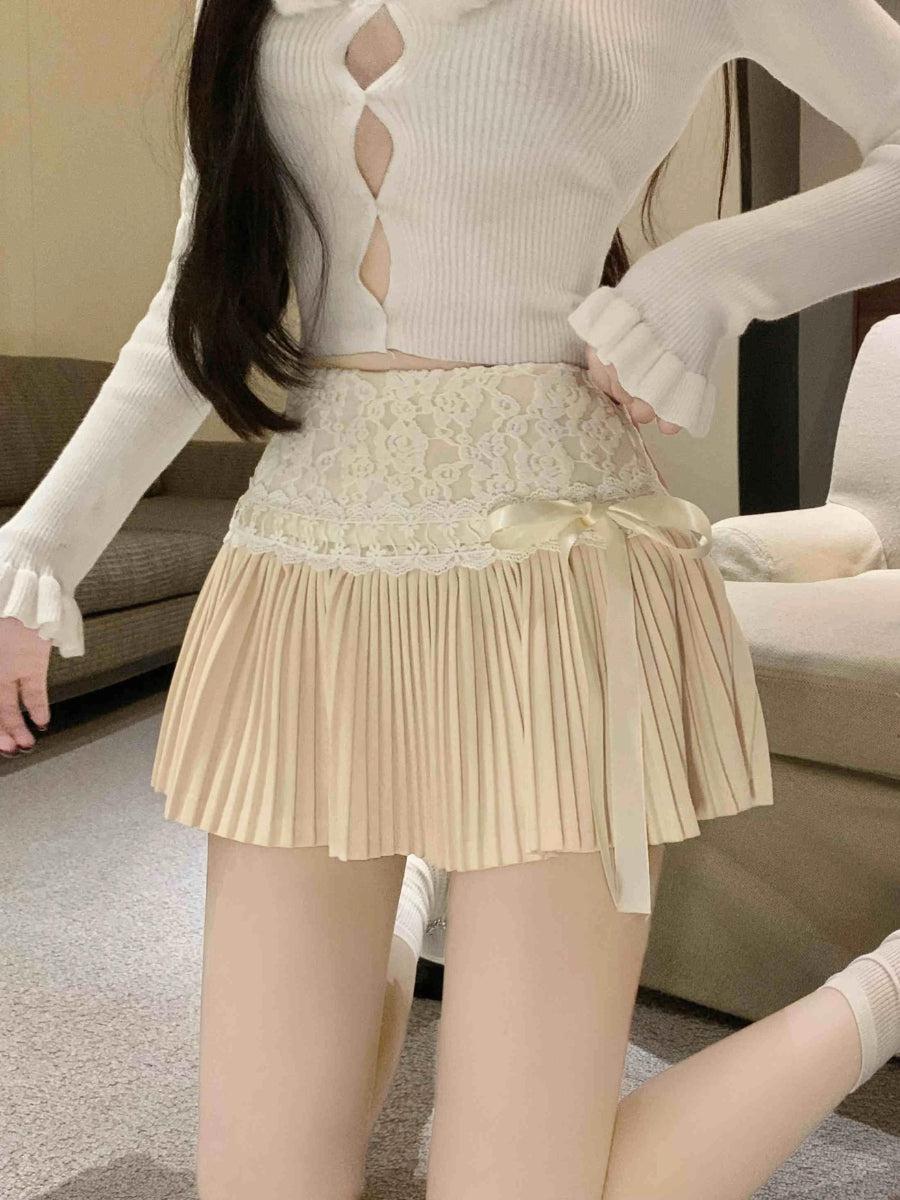 Coquette Lace Pleated Mini Skirt - KAYSMAR