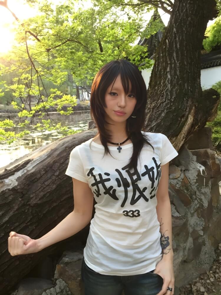 I Hate Her Tee - KAYSMAR