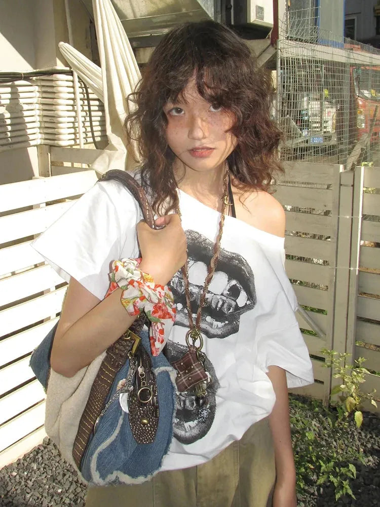 Y2K One Shoulder Lips Tee - KAYSMAR